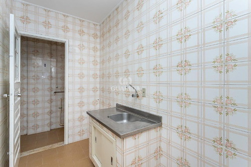 Imagem 9 de 18 de Exclusividade Guarida: Apartamento Diferenciado Com Pátio, Jk, Localizado No Bairro Petrópolis. - 11524