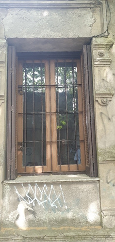 Ventana De Madera Maciza Con Postigos Y Reja. 2,09 X 1,29m