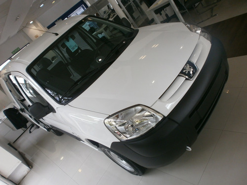 Imagen 3 de 15 de Peugeot Partner 2023 1.6 Furgon Confort