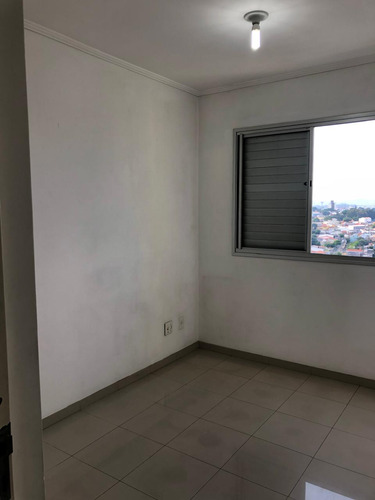 Apto 2 Dorms Próximo Av Itinguçu, Metro Patriarca, Comércios
