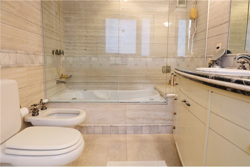 Venta Gran Casa Solida Y En Excelente Estado