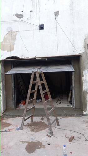 Imagen 5 de 5 de Albañilería, Demoliciones ,colocación De Aventuras Y Portone
