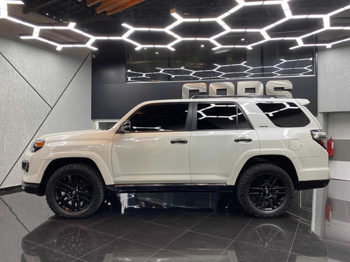 Imagen 2 de 14 de Toyota 4runner Limited Night Shade