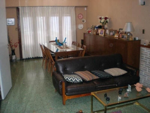 Casa En Venta En Ramos Mejia Sur