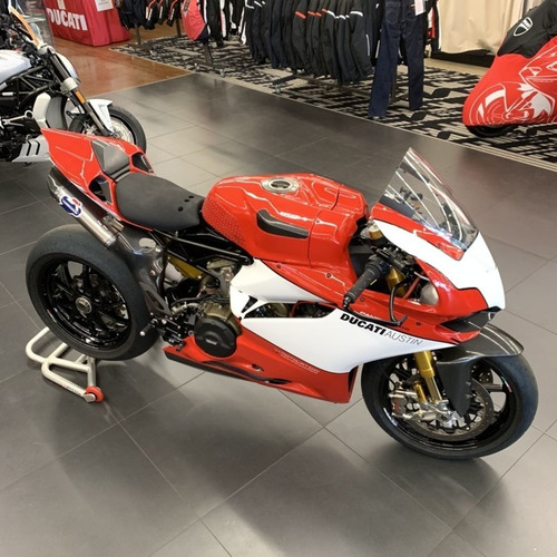 Imagen 4 de 7 de 2017 Ducati Sportbike Motorcycle Panigale 1199 Rs Sbk
