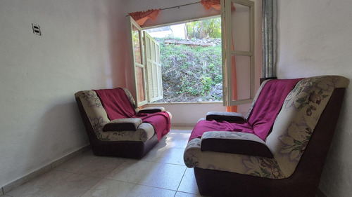 Casa De 3 Dormitorios - Los Aromos - Pileta