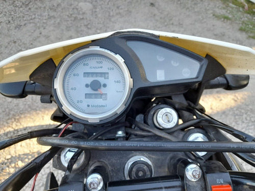 Imagen 2 de 10 de Motomel Skua 200 V6 Año 2020