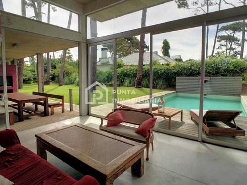 Imagen 5 de 30 de Venta Casa 4 Dormitorios Con Piscina En Parada 7, Playa Mansa +alquiler Temporal - Punta Del Este Mansa