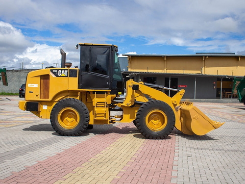 Imagem 2 de 15 de Pá Carregadeira 924h Caterpillar=retroescavadeira,cat,jcb