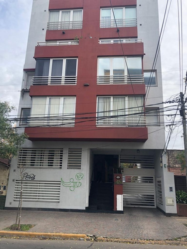 Departamento Semi Piso De 2 Ambientes Cercano A La Estación