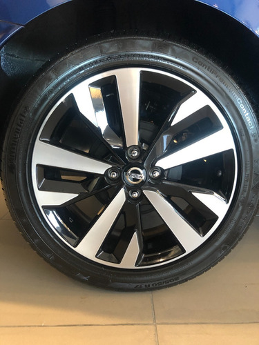 Imagen 11 de 15 de Nissan Versa Exclusive Cvt