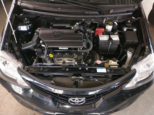 Imagem 6 de 13 de Toyota Etios Sedan 1.5 X Flex 4p Manual