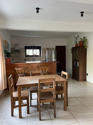 Imagen 3 de 13 de Casa De Dos Dormitorios, Para Cuatro Personas A Cuatro Cuadras De La Playa, Costa Azul, La Paloma, Rocha.