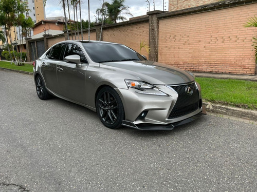 Imagen 2 de 10 de Lexus Is 250