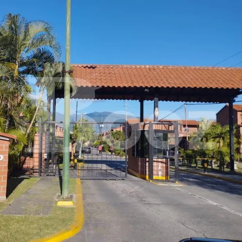 Venta De Town House, Guatire