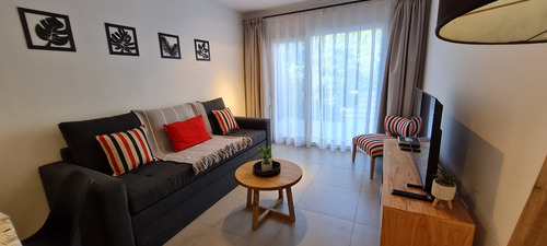 Departamento Bariloche, Alquiler Temporario. Excelente Ubicacion, Con Balcon Terraza A Estrenar