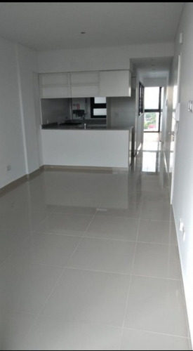 Imagen 2 de 8 de Hermoso Depto 2 Amb C/pileta