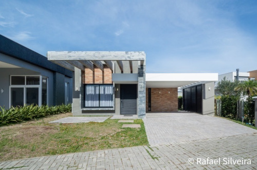 Imagem 1 de 30 de Casa À Venda Em Xangri-lá - Ca01189 - 68219623