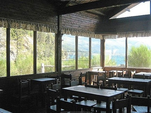 Turístico En Venta Ubicado En Lago Gutiérrez, Bariloche