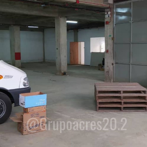 Imagen 3 de 5 de Alquiler De Amplio Galpón En Carrizal, Edo Miranda. Cf