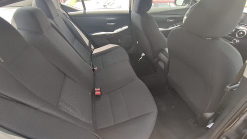 Imagen 12 de 15 de Nissan Sentra Sense Cvt