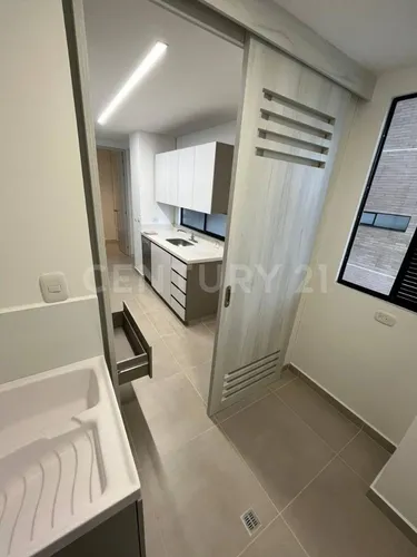 Arriendo Aprtamento En El Poblado Castropol