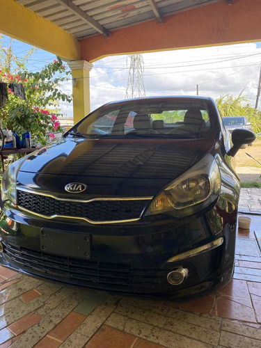 Imagen 6 de 10 de Kia Rio Semi Full