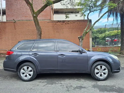 Subaru Outback 2.5i Awd