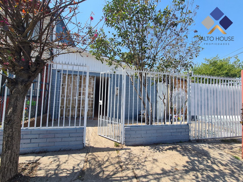 Vende Acogedora Casa Esquina En Quilicura (cercana Al Metro)