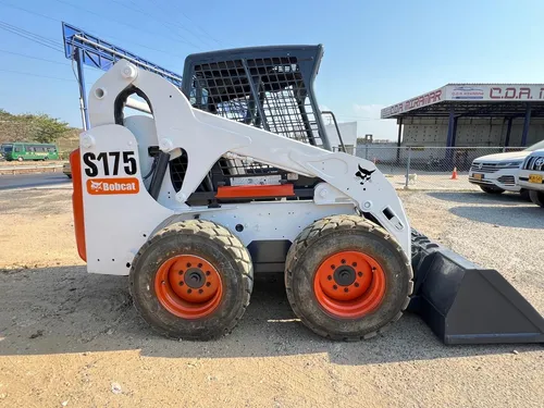 Minicargador Bobcat S175