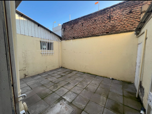 Se Arrienda Bodega Con Amplias Oficinas