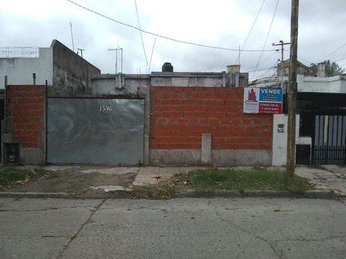 Imagen 3 de 5 de Nuevo Valor. En Venta Casa A Reciclar Zona Ind, La Tablada