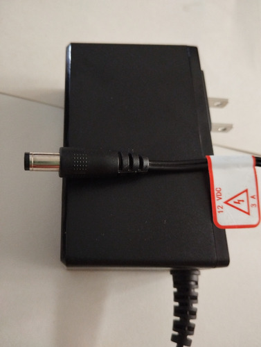 Convertidor O Adaptador De Corriente 12 Vlts Hoioto (Usado)