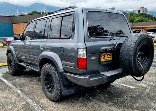 Imagen 10 de 14 de Toyota Burbuja 1998 4.5 Vx Fzj80