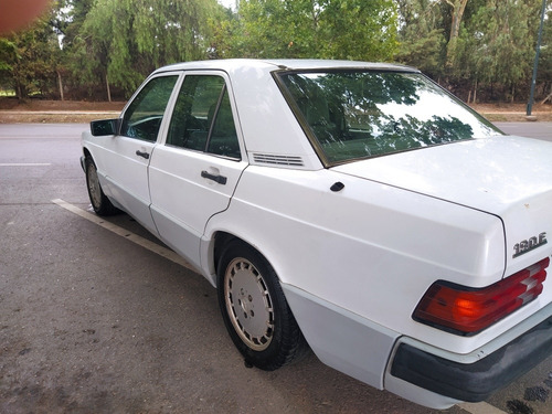 Mercedes-Benz 190 2.3 E