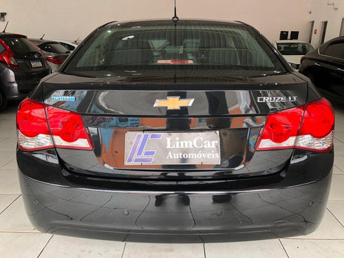 Imagem 8 de 12 de Chevrolet Cruze