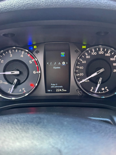 Toyota Hilux 2.4 Diésel 4X4