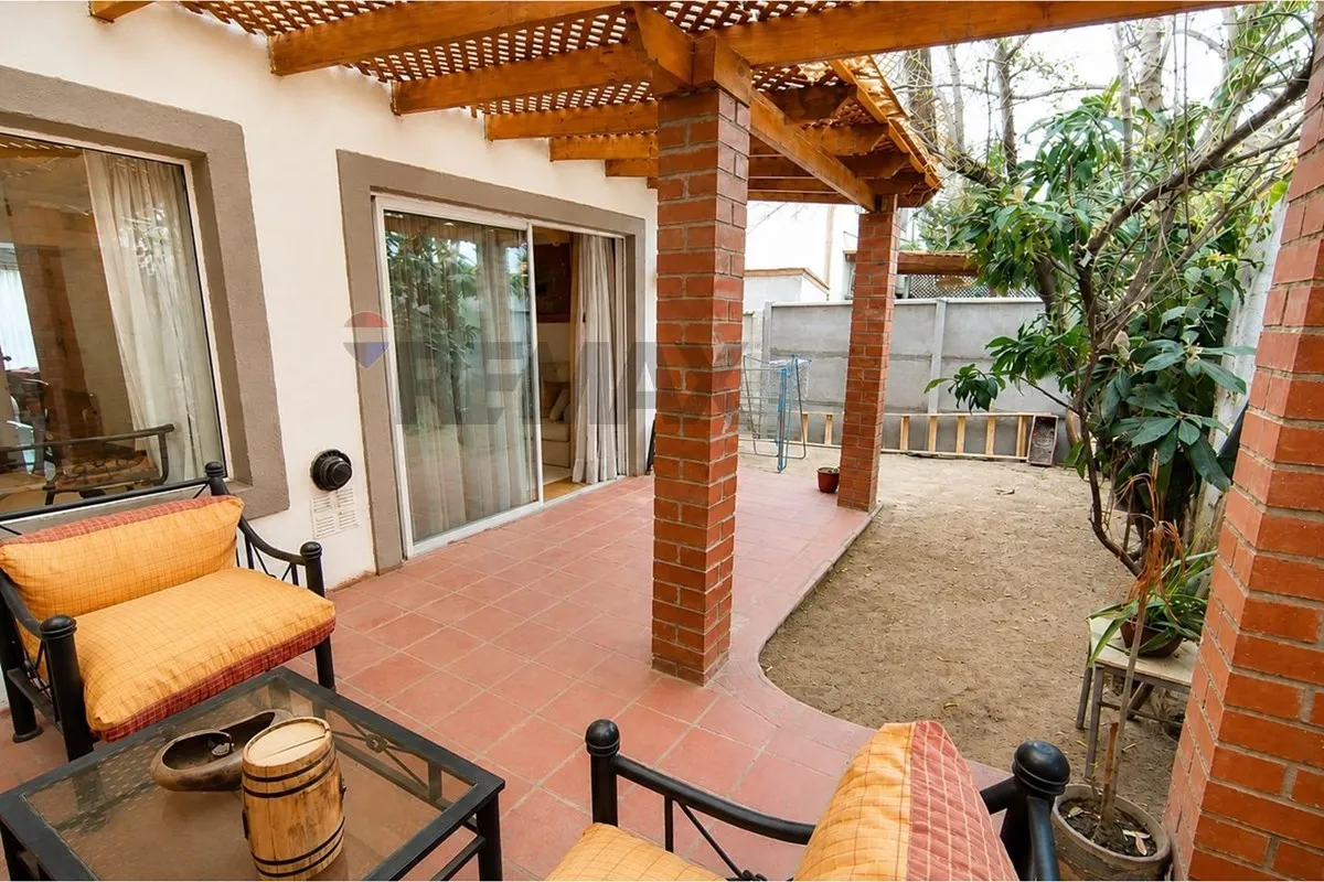 Imagen 2 de 21 de Casa, Barrio Cerrado Huechuraba 4d+2b+e