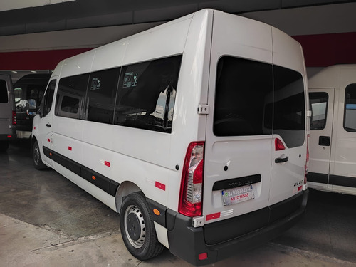 Renault Master Renault Master 2.3 Dci Diesel Minibus Executive 16l L3h2 3p