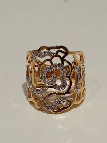 Anel Em Ouro 18k Com Diamantes .