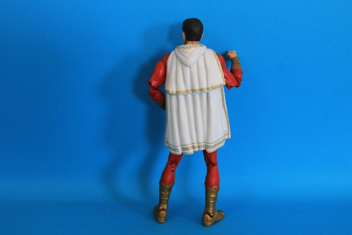 Shazam Dc Multiverse 2018 (Usado)