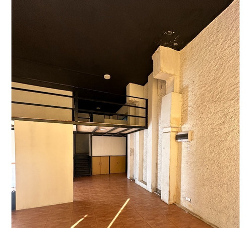 Local Comercial En Excelente Ubicación, Con Alta Seguridad