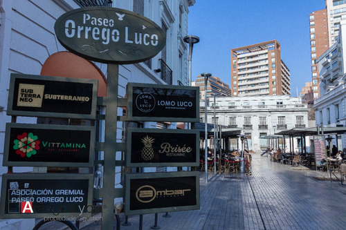 Magnífica Propiedad Comercial Con Inmejorable Ubicación.