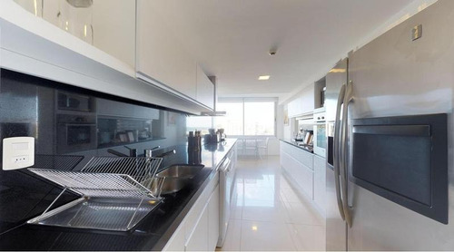 Venta Apartamento 3 Suites Más Dependencia Punta Del Este