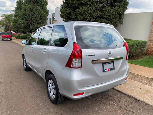Imagen 5 de 13 de Toyota Avanza 1.5 Premium 99hp Mt 2015