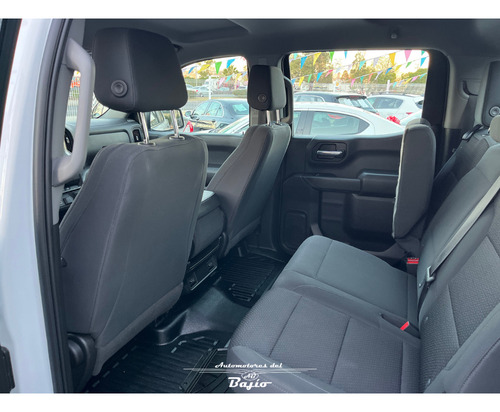 Chevrolet Silverado 5.4 2500 Doble Cabina Ls 4x2 At