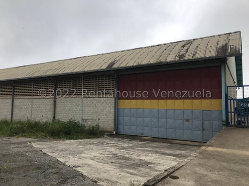 Imagen 3 de 12 de Estupendo Galpón En Alquiler Los Teques Guaracarumbo 23-5562