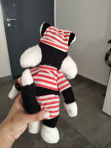 Peluche Silvestre Pijama Dormir Negro (Usado)