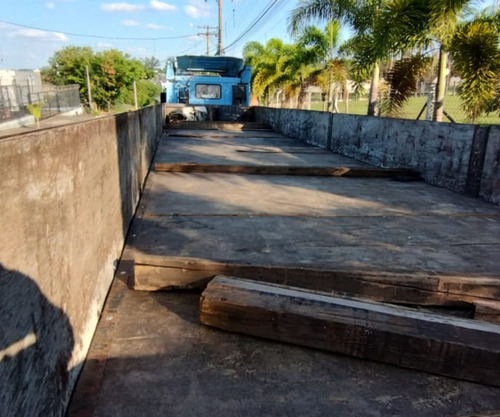 Carreta Carga Seca 3 Eixos / Randon 83/83 Preta