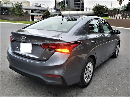 Imagen 3 de 15 de Hyundai Accent 2018 Gl